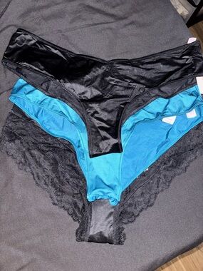 Victoria's Secret Black and Teal Lace-Trim Bikini Panties